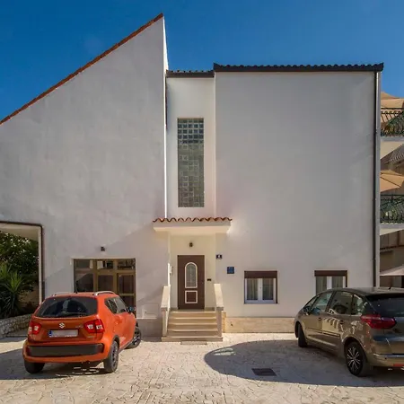 Apartment Ve & Ki Podstrana