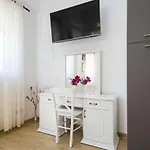 Ve & Ki * Podstrana