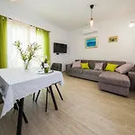 Ve & Ki Apartmán Podstrana