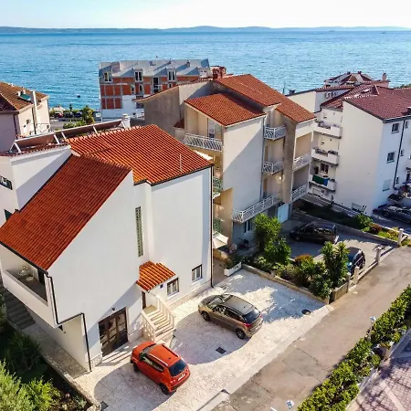 Apartment Ve & Ki Podstrana
