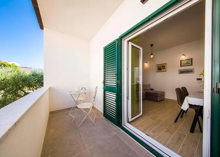 Ve & Ki 포드스트라나